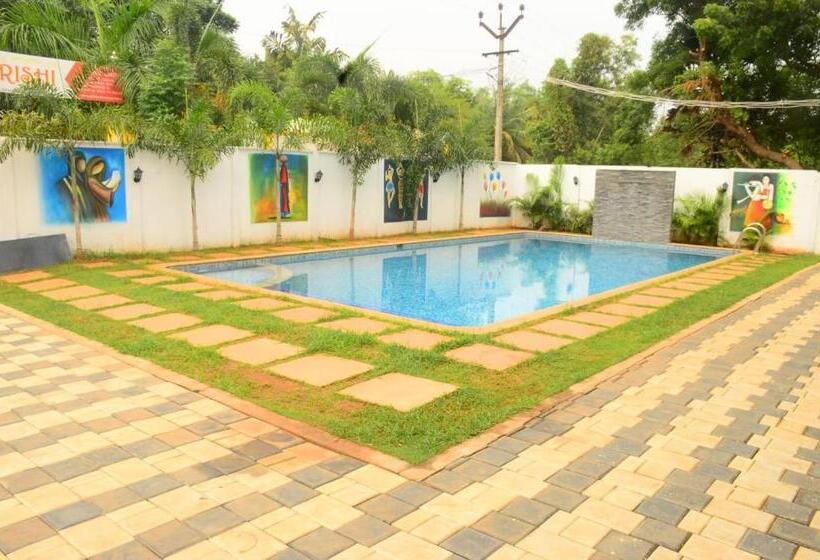 بنسيون Yathara Farm House Pondy