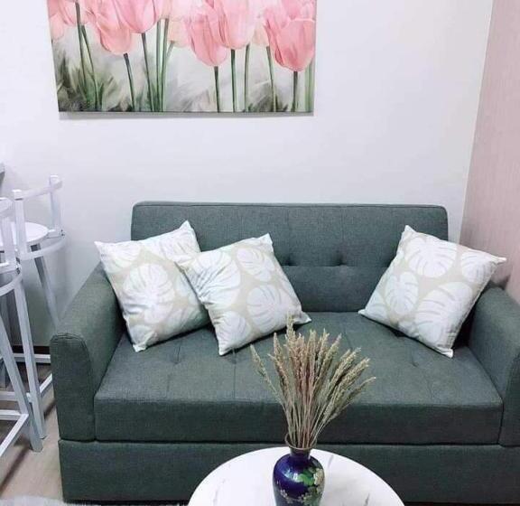 استراحتگاه J&r Staycation   Smdc Trees Residences