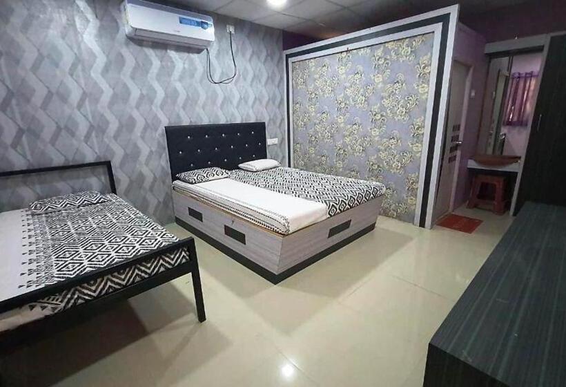 منتجع Radhakunj Agrotourism Stays