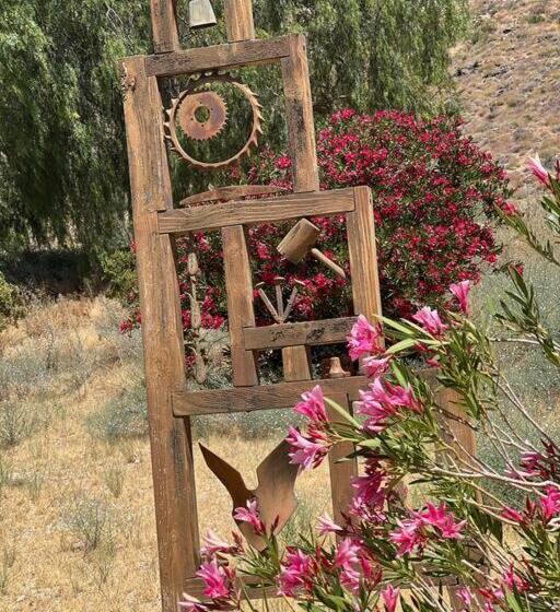 منتجع Two Pepper Ranch   A Desert Oasis