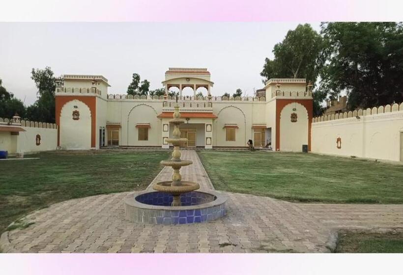 Riddheshwar Palace Hotel & Restaurant