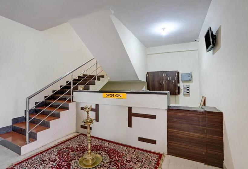 Spot On Capital Inn Hotel Rooms