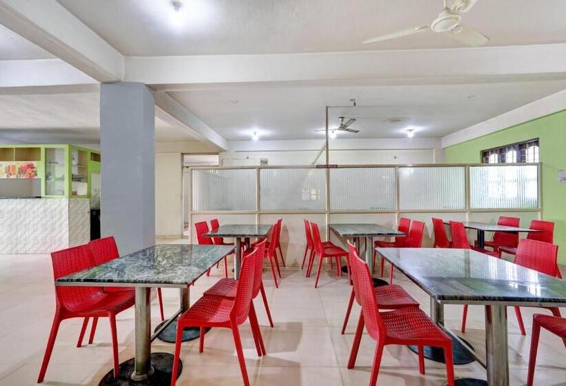 Spot On Capital Inn Hotel Rooms