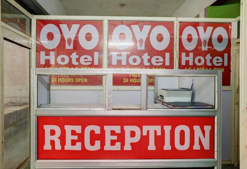 Spot On Hotel Small Town