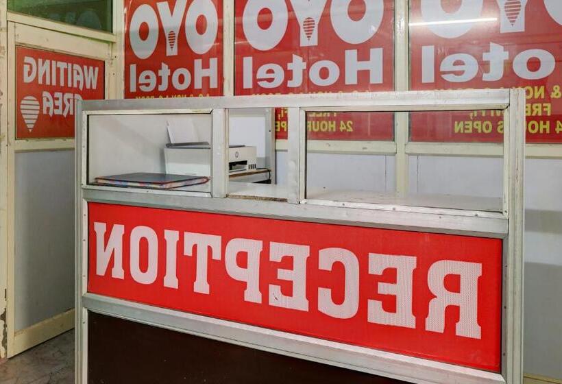 Spot On Hotel Small Town