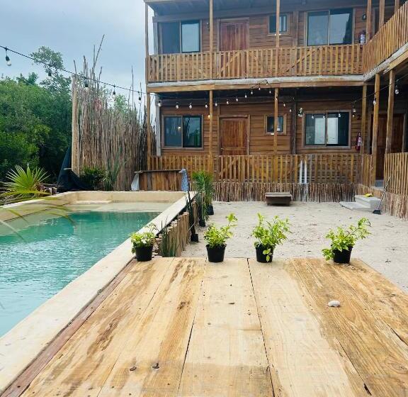 Tamar Holbox Hotel By Laisla Holbox Group