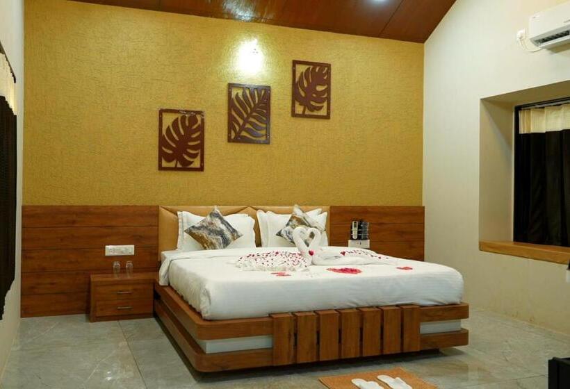 The Lake View Resort By Nexottel