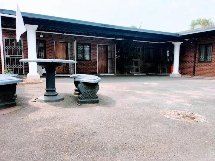 Umbilo Bed And Breakfast 08 Rick Turner