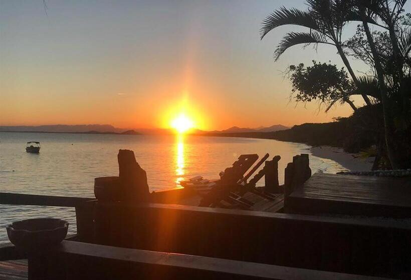 호스텔 Ilha Do Mel Casa Familiar Quartos Economicos Nova Brasilia