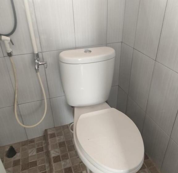 Общежитие Kutnalek Surf Camp Siberut Mentawai Surfing Barrels