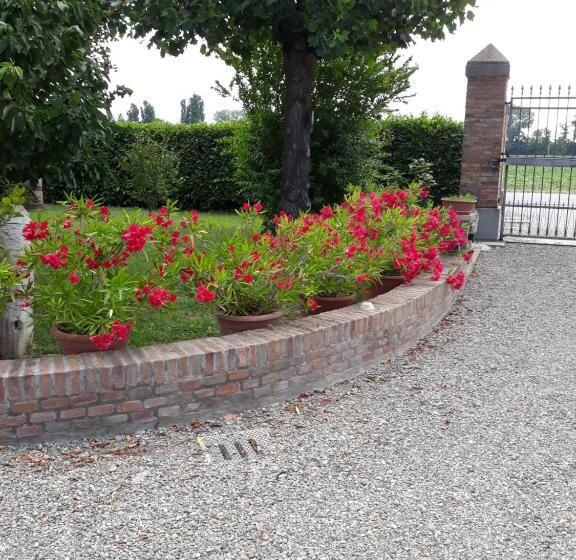 مبيت وإفطار Al Sit Ed Marino