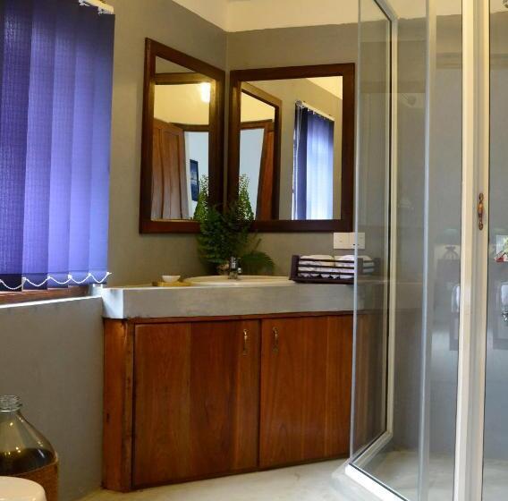 مبيت وإفطار Club Doonvale