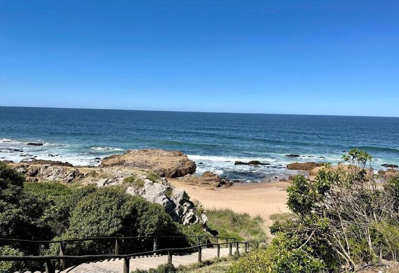 تختخواب و صبحانه El Boho