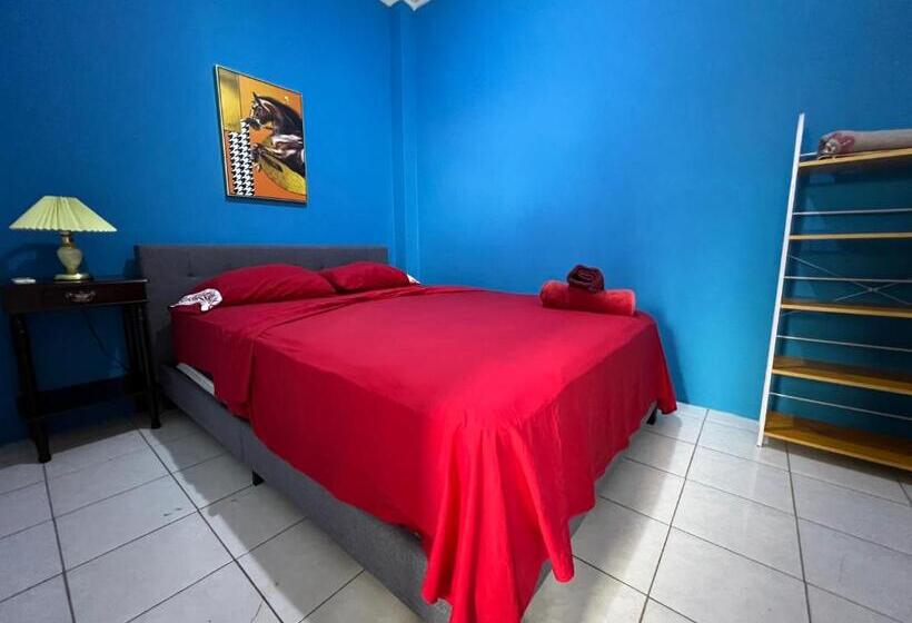 تختخواب و صبحانه Emerald Apartments Inc