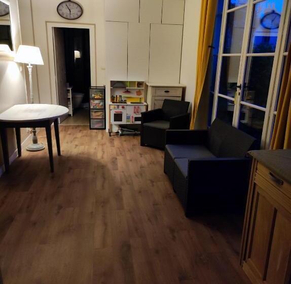 민박 Gîte De La Vallée à Courdemanche Sarthe