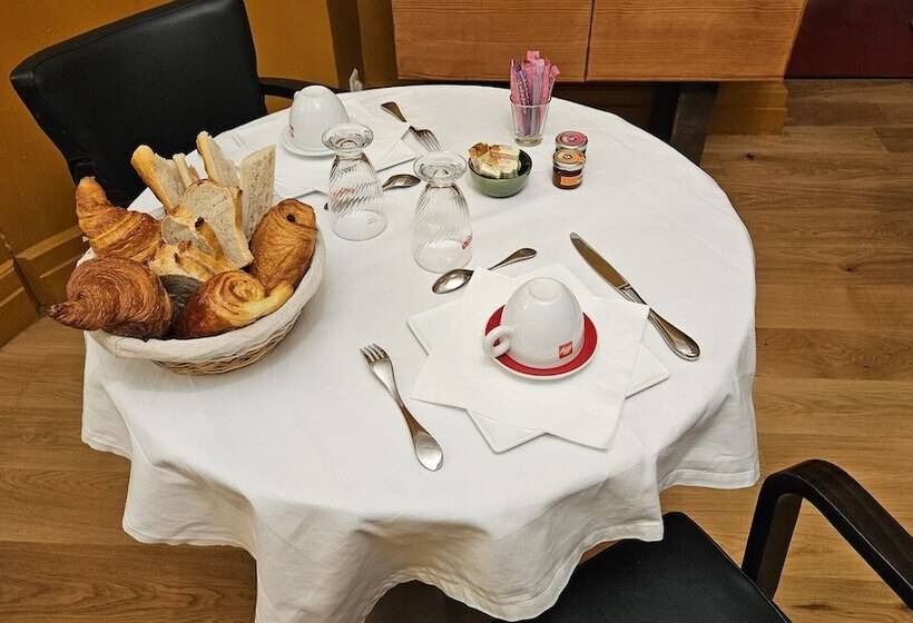 住宿加早餐  L Horte