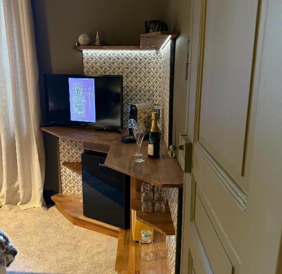 민박 La Chambre Des Trois églises