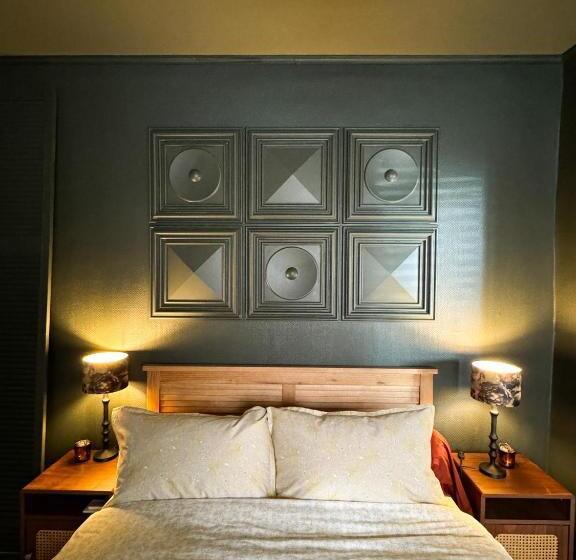 민박 La Chambre Des Trois églises