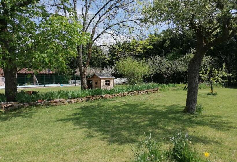 ベッドアンドブレックファースト La Croisée