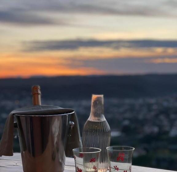 צימר Maison Louisa