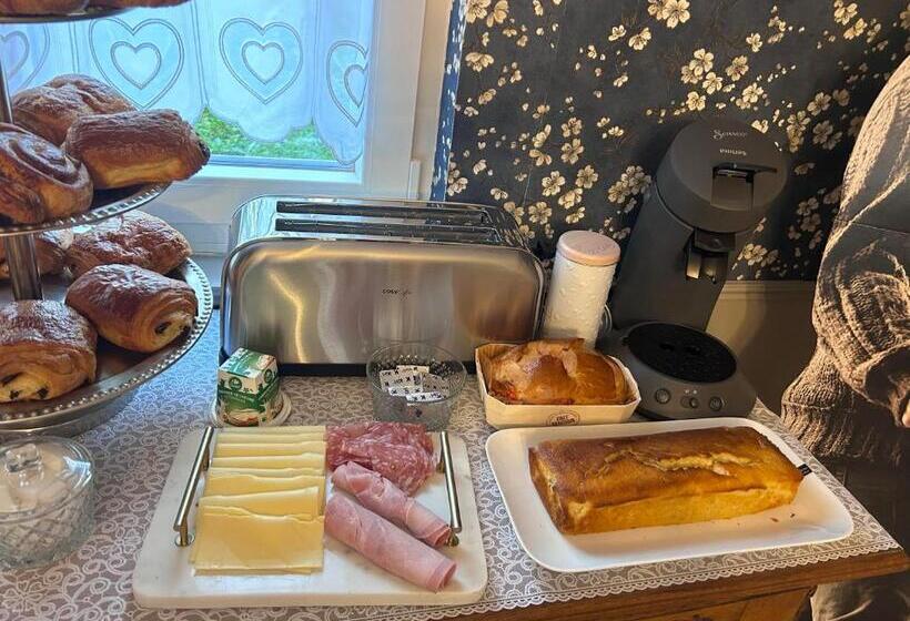 Bed and Breakfast Le Terrier, Chambre D Hôtes à Thème Alice Au Pays Des Merveilles