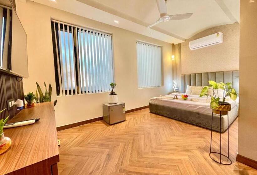 Bed and Breakfast Premium Suites In Malviya Nagar