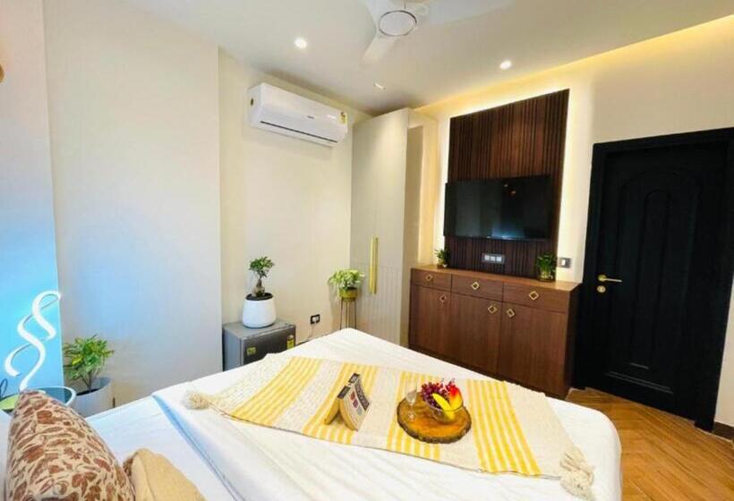 Bed and Breakfast Premium Suites In Malviya Nagar