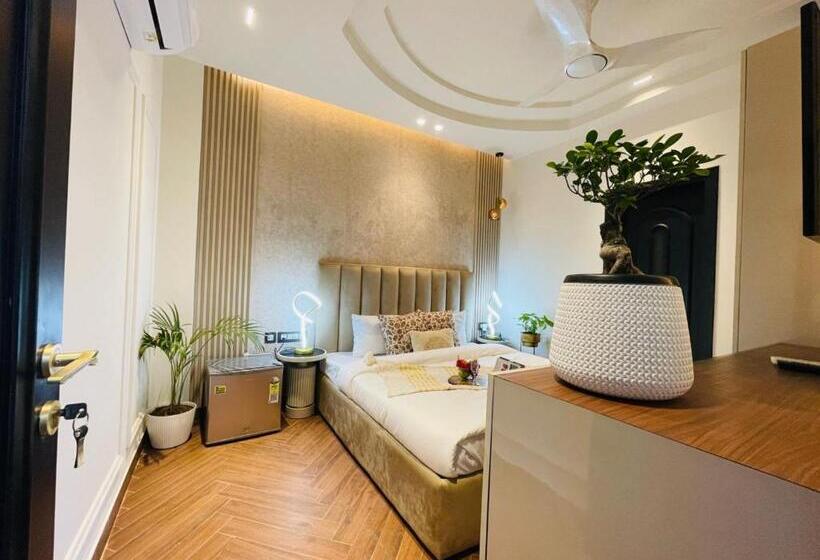 Bed and Breakfast Premium Suites In Malviya Nagar