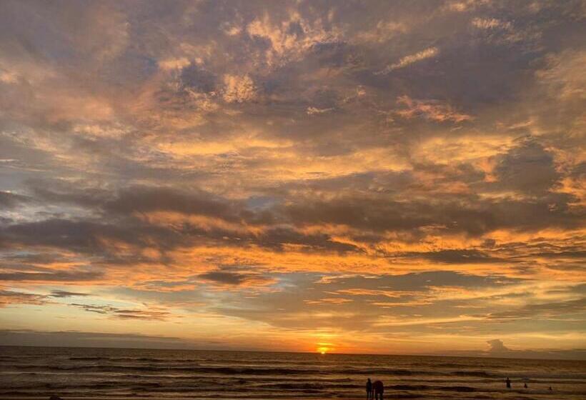 ベッドアンドブレックファースト Queen S Inn