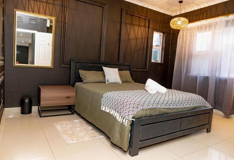 Bed and Breakfast Sapphire Guesthouse