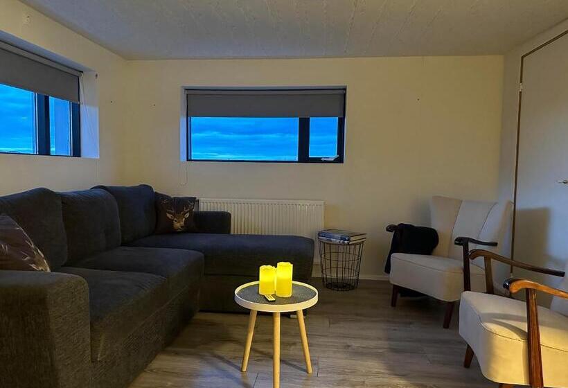 تختخواب و صبحانه Selið Farm Stay   Guesthouse