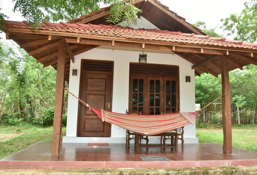 민박 Silent Cabana And Restaurant Marakolliya, Tangalle