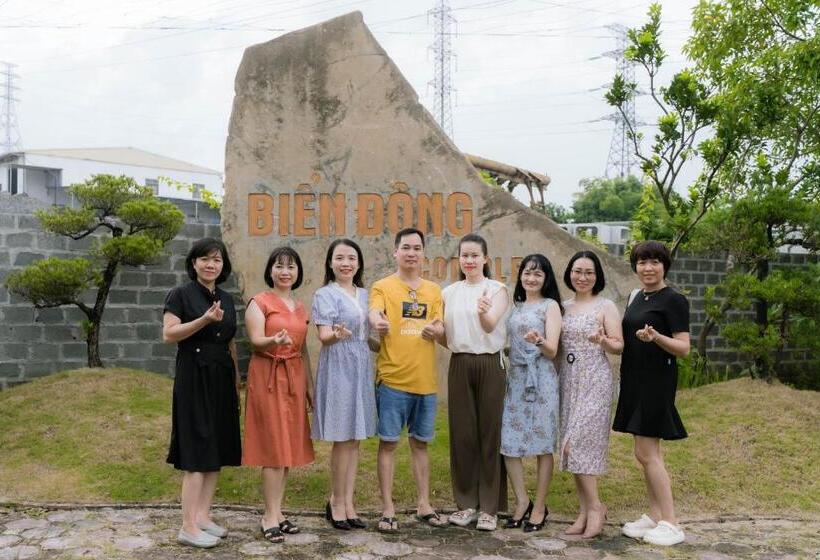 استراحتگاه Biển đông Complex