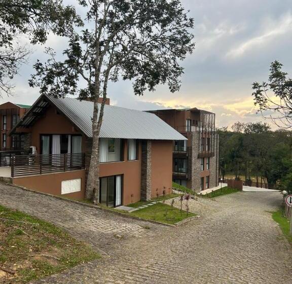 Capivari Ecoresort Residence