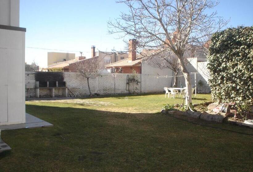 Complejo Turístico Hostal Madryn