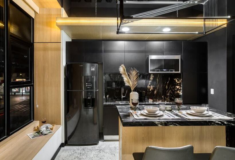 Downtown Designer Apartments By Uliv