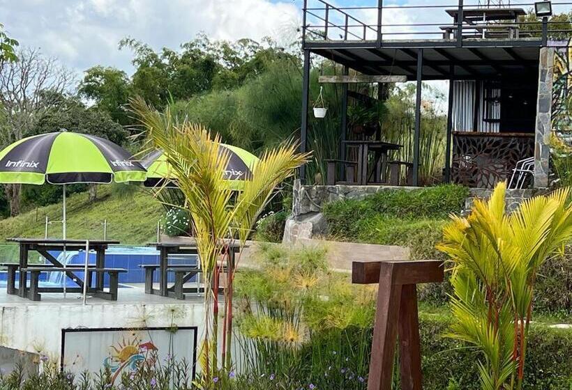 Dreams Hotel Restobar