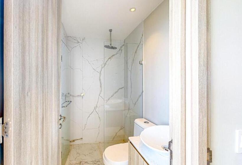 هتل Artist S Retreat @ Marítima Golf 2h