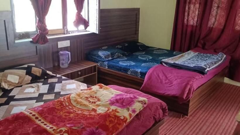 Hotel Badrinath House By Prithvi Yatra