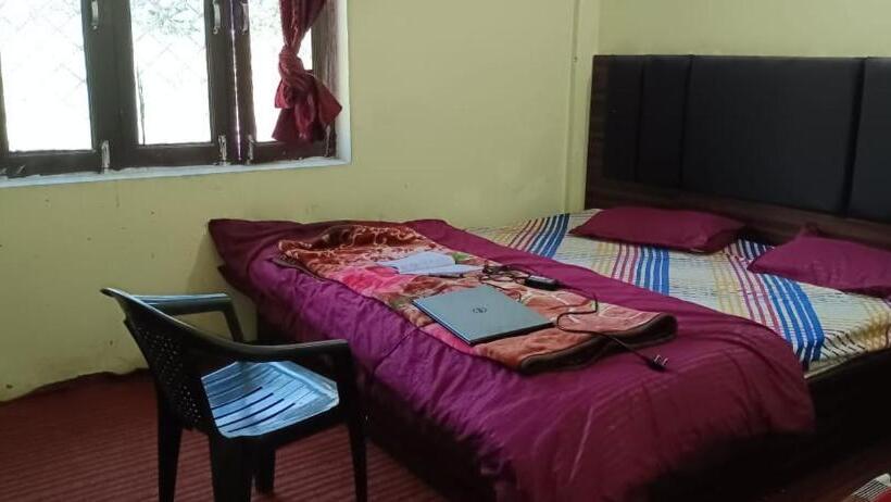 בית מלון כפרי Badrinath House By Prithvi Yatra