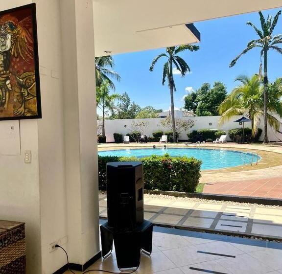 בית מלון כפרי Boutique Paradise