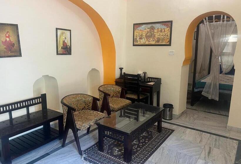 فندق Castle Alsisar