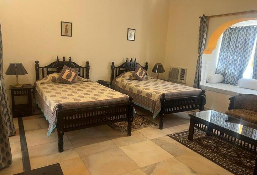 فندق Castle Alsisar