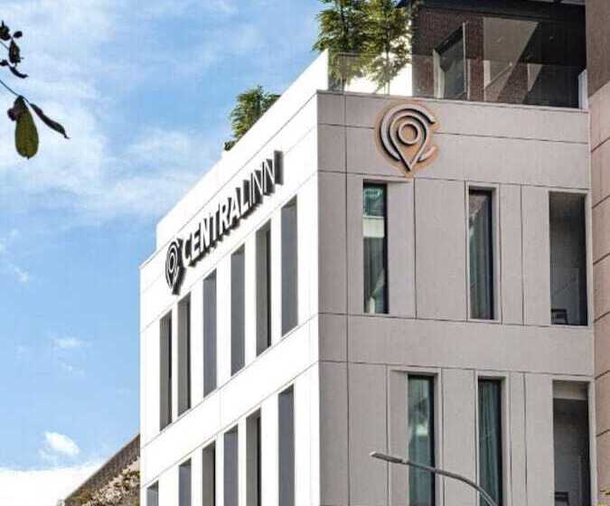 فندق Central Inn