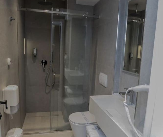 فندق Central Inn