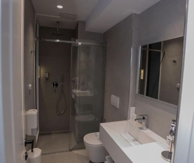 فندق Central Inn