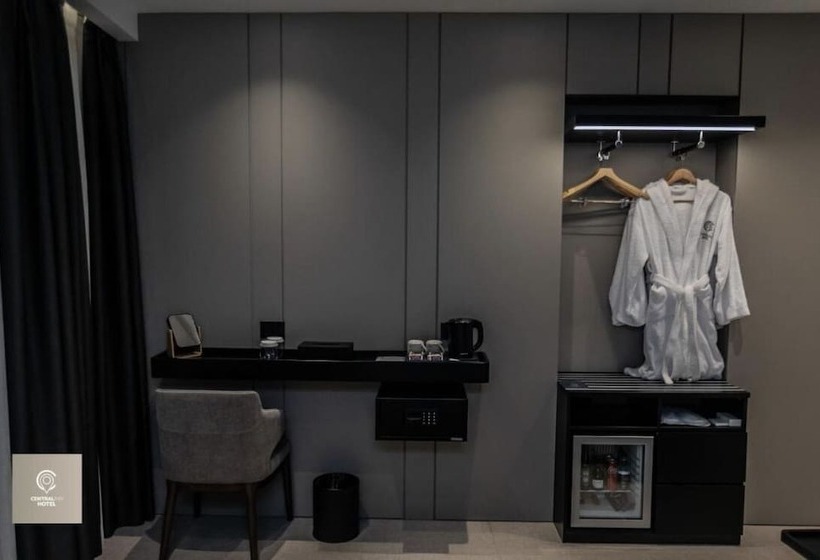 فندق Central Inn