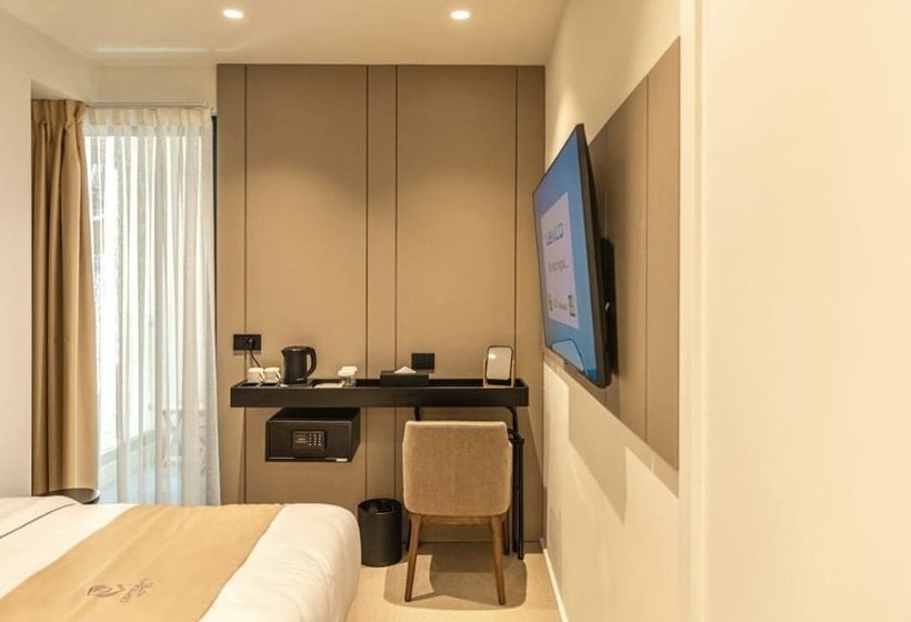 فندق Central Inn