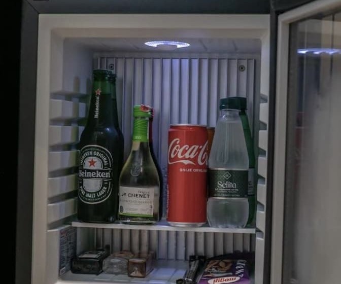 فندق Central Inn