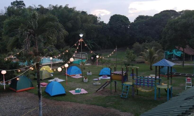 בית מלון כפרי Club Recreativo La Karola